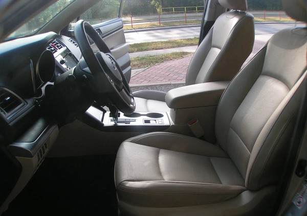 Subaru Outback cena 89000 przebieg: 96000, rok produkcji 2015 z Białystok małe 407